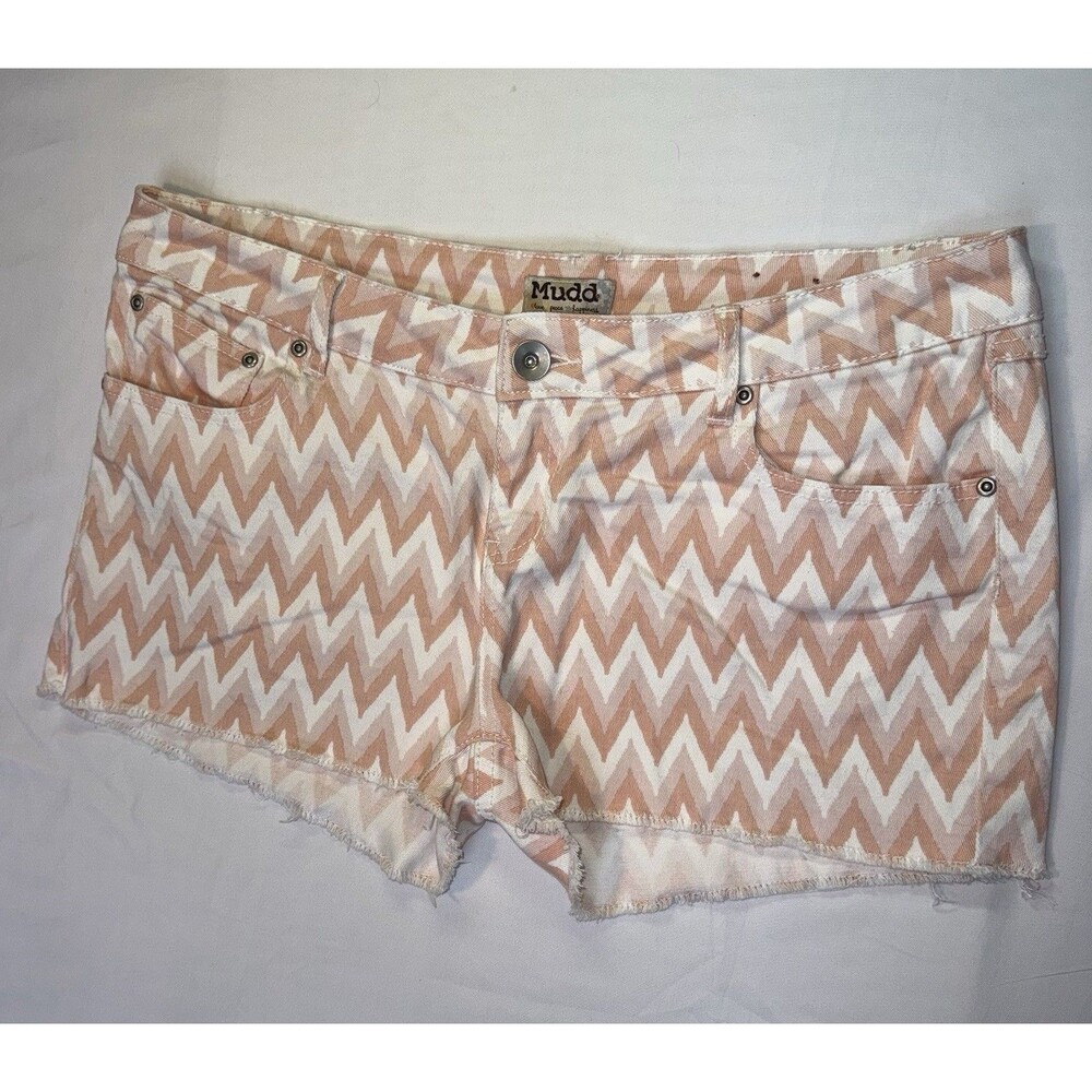 Mudd Women’s Size 17 Chevron Denim Shorts Pink White Cutoff Raw Hem Stretch Y2K